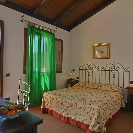 Alojamento de Turismo Rural Tenute Plaia Scopello (Sicily)